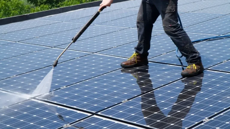 How to Clean Solar Panels on Roof Automatically
